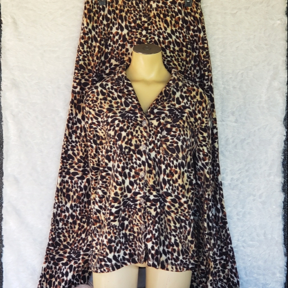 Leopard Print Fleece Pajama Set